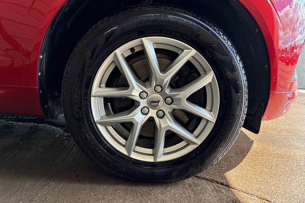 Volvo XC60 D4 Momentum My18.5 Red #5