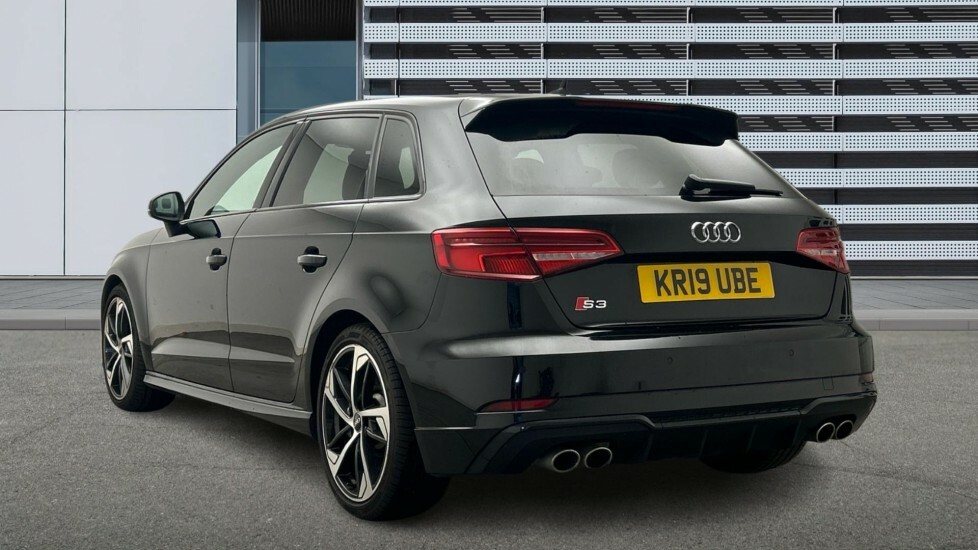 Audi S3 2.0 Tfsi Black Edition Sportback S Tronic Quattro Black #4
