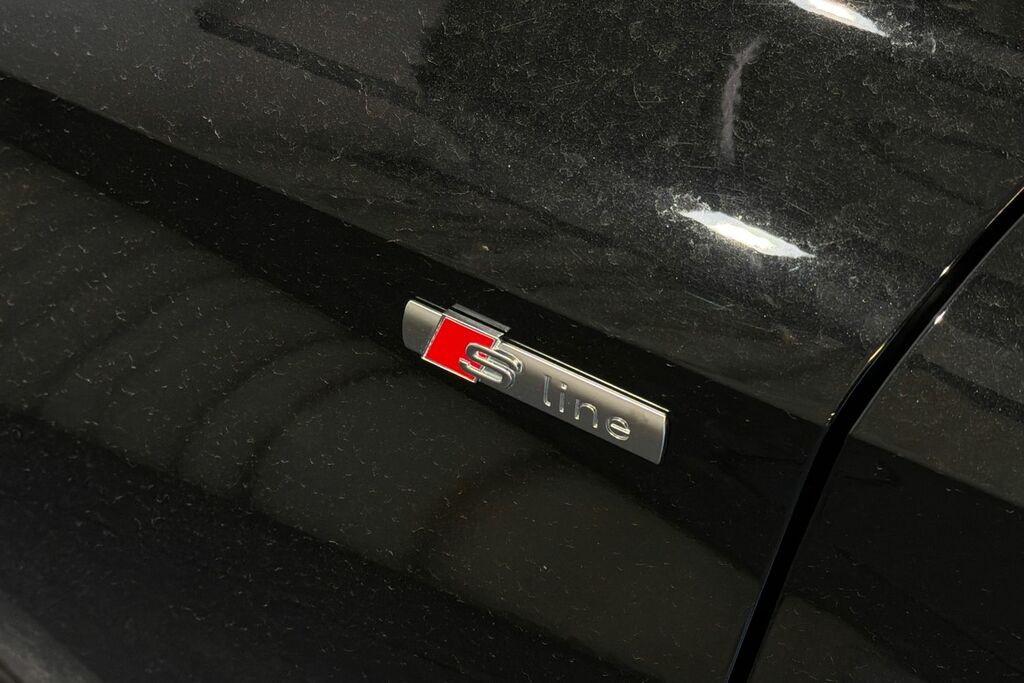Audi A3 1.5 Tfsi 35 Sport Saloon 150 P Black #20
