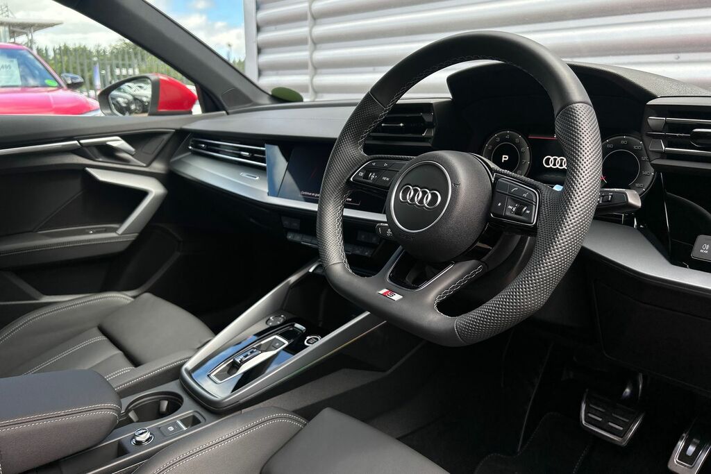 Audi A3 S Line Tfsi 150 Ps S Tronic ST75PBU Red #6