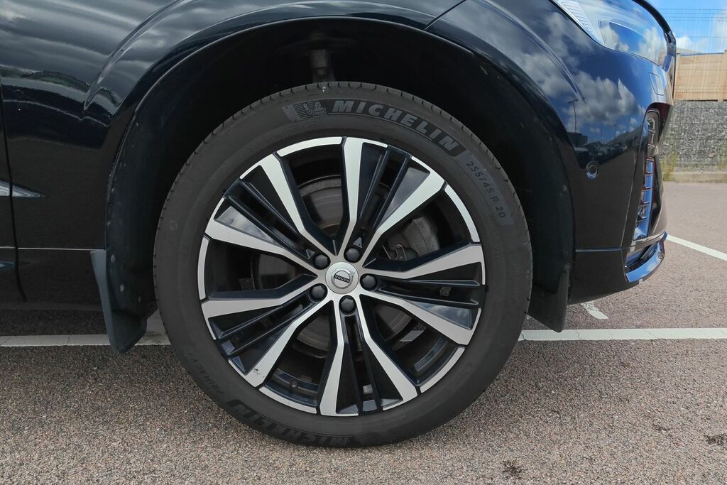 Volvo XC60 2.0 B5p Ultimate Dark Awd Geartronic Black #5