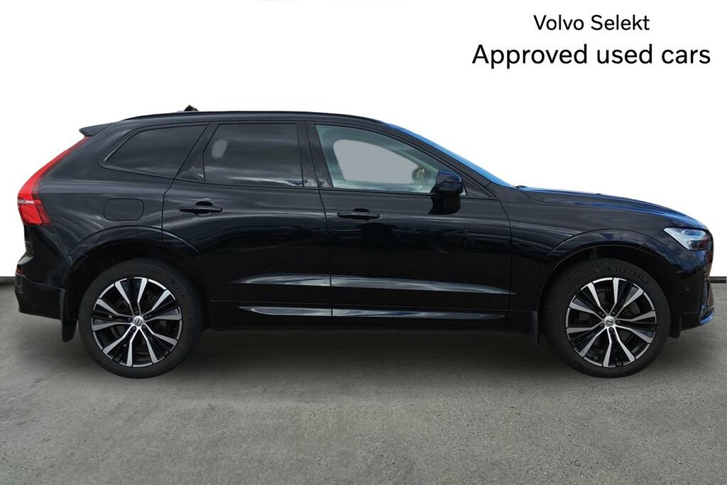 Volvo XC60 2.0 B5p Ultimate Dark Awd Geartronic Black #4