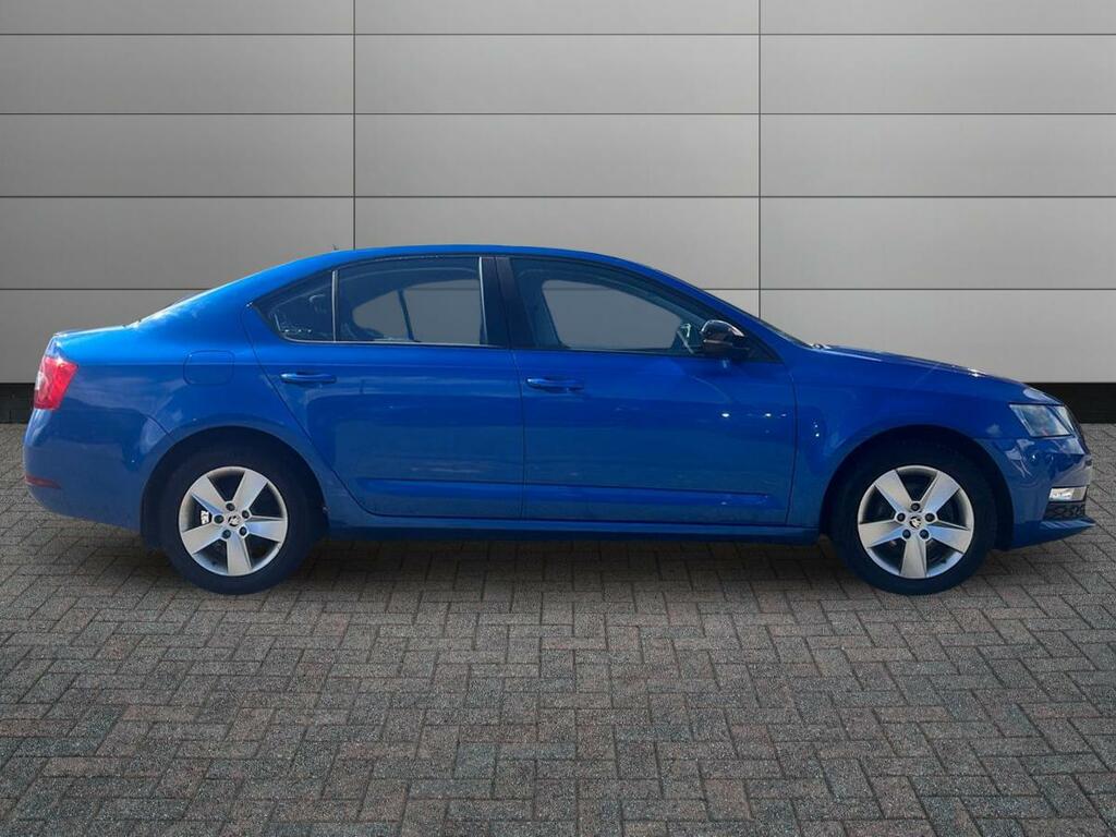 Skoda Octavia 1.5 Tsi Se Blue #4