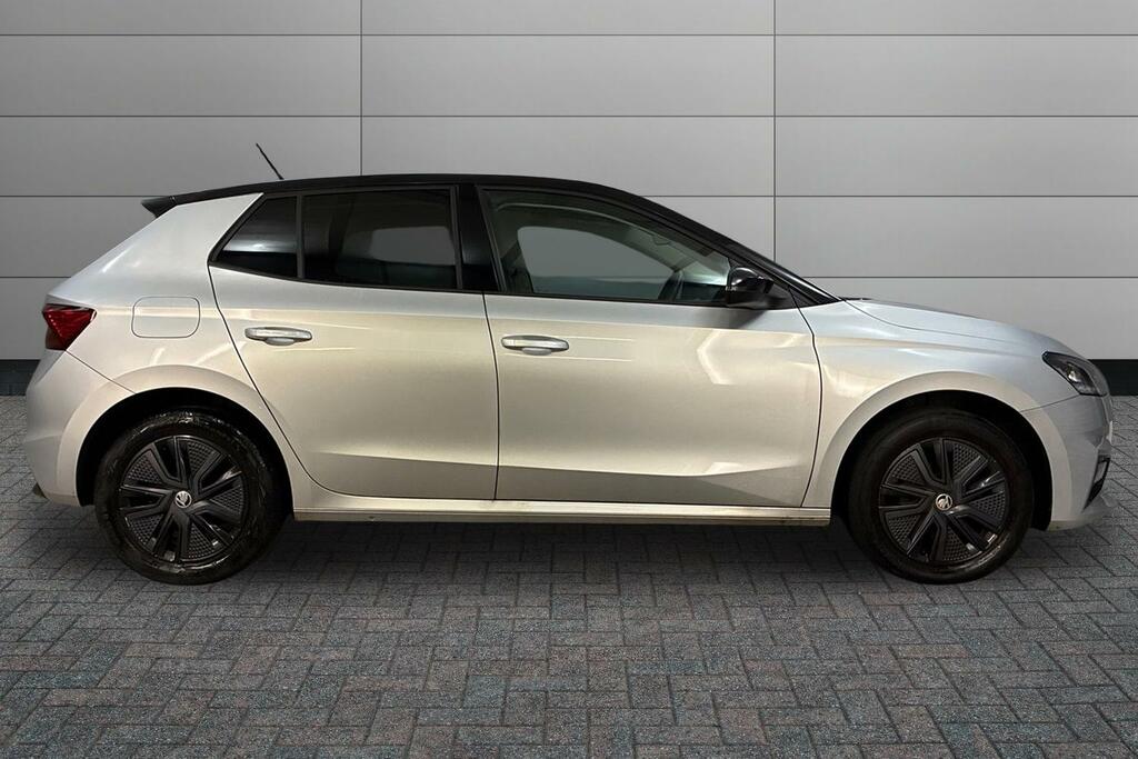 Skoda Fabia 1.0 Tsi Colour Edition SP23VOV Silver #4