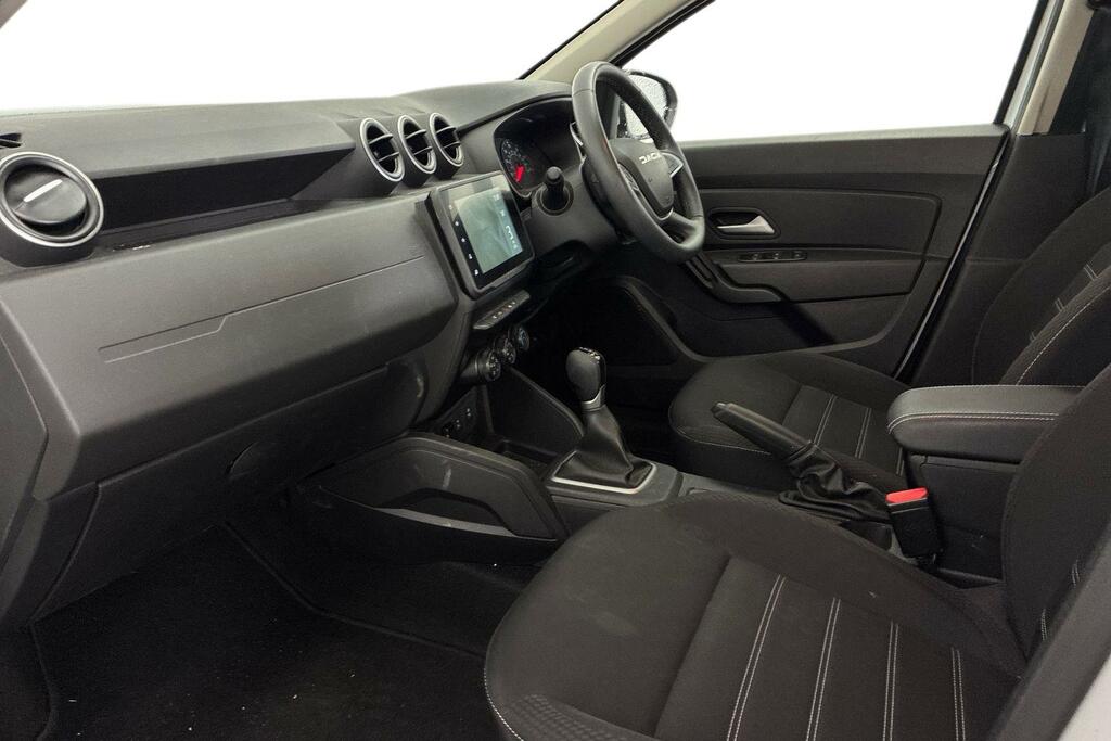 Dacia Duster 1.3 Tce Expression Suv Edc Euro 6 Ss SY23ZFL White #2