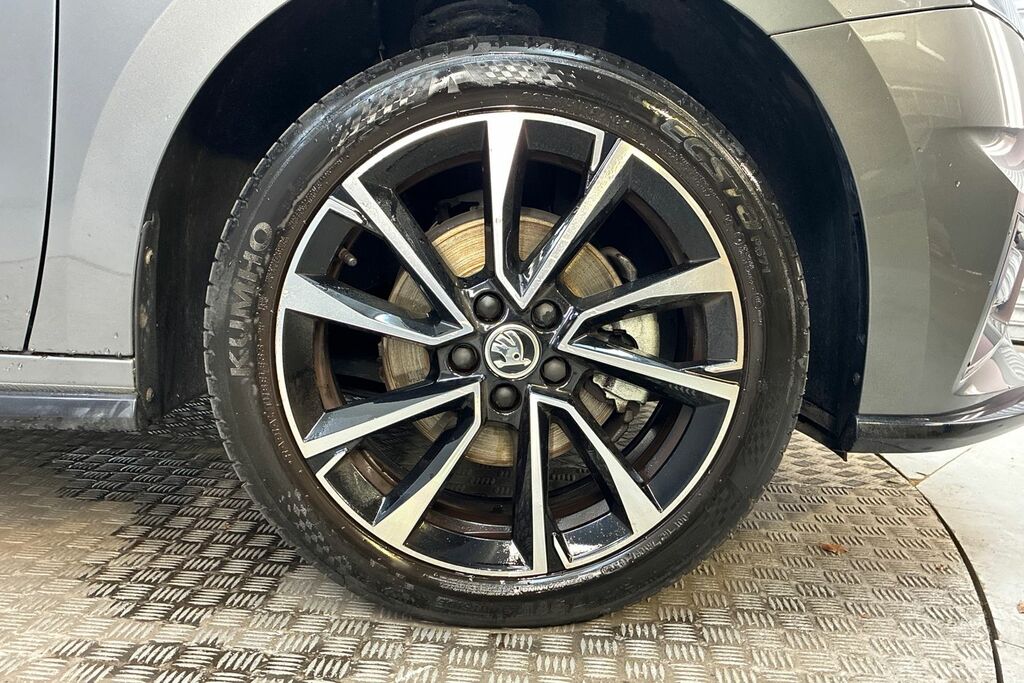 Skoda Fabia 1.0 Tsi Se L Dsg Euro 6 Ss White #5