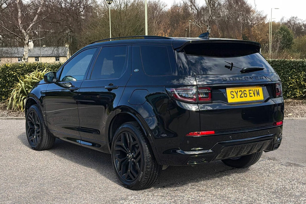 Land Rover Discovery Sport P270e Landmark Black #2