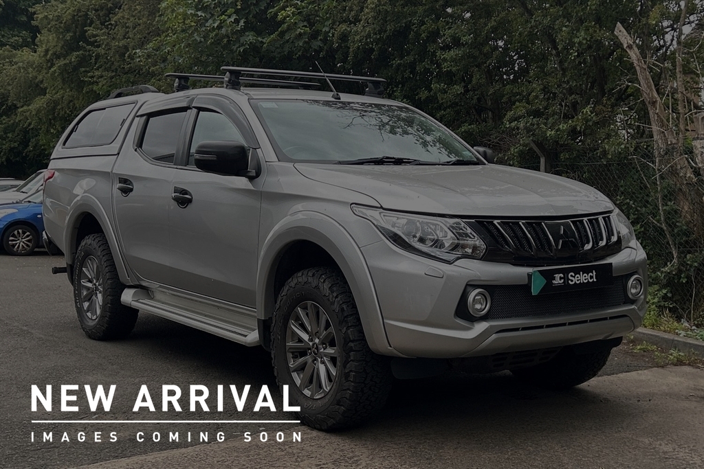 Mitsubishi L200 2.4 Di-d Dc Barbarian 4Wd Euro 6 Silver
