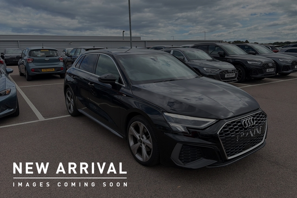 Audi A3 1.5 Tfsi 35 S Line Saloon S Tronic Euro Green #1