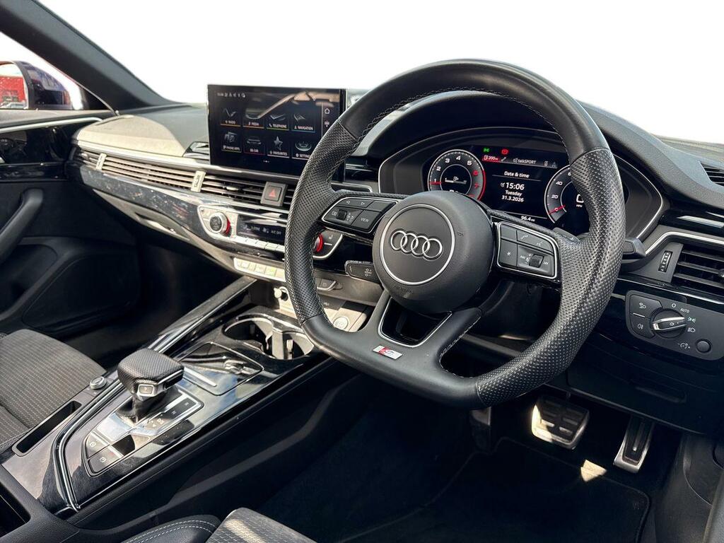 Audi A4 Black Edition 40 Tfsi 204 Ps S Tronic Red #6