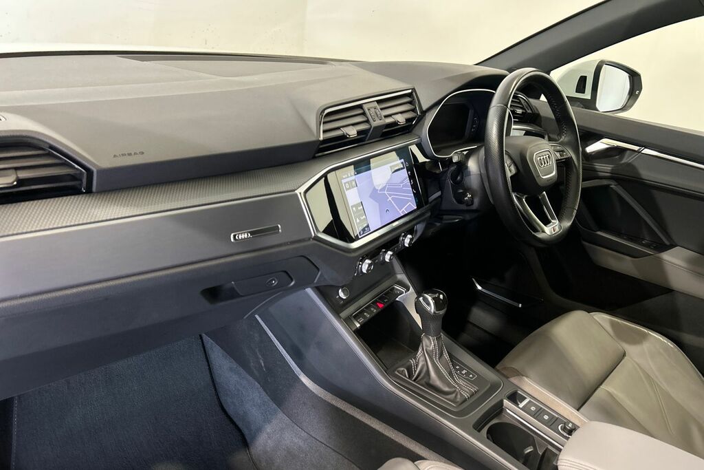 Audi Q3 S Line 35 Tfsi 150 Ps S Tronic White #2