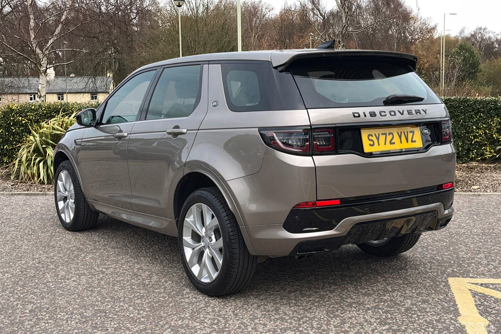 Land Rover Discovery Sport D165 Urban Edition Brown #2