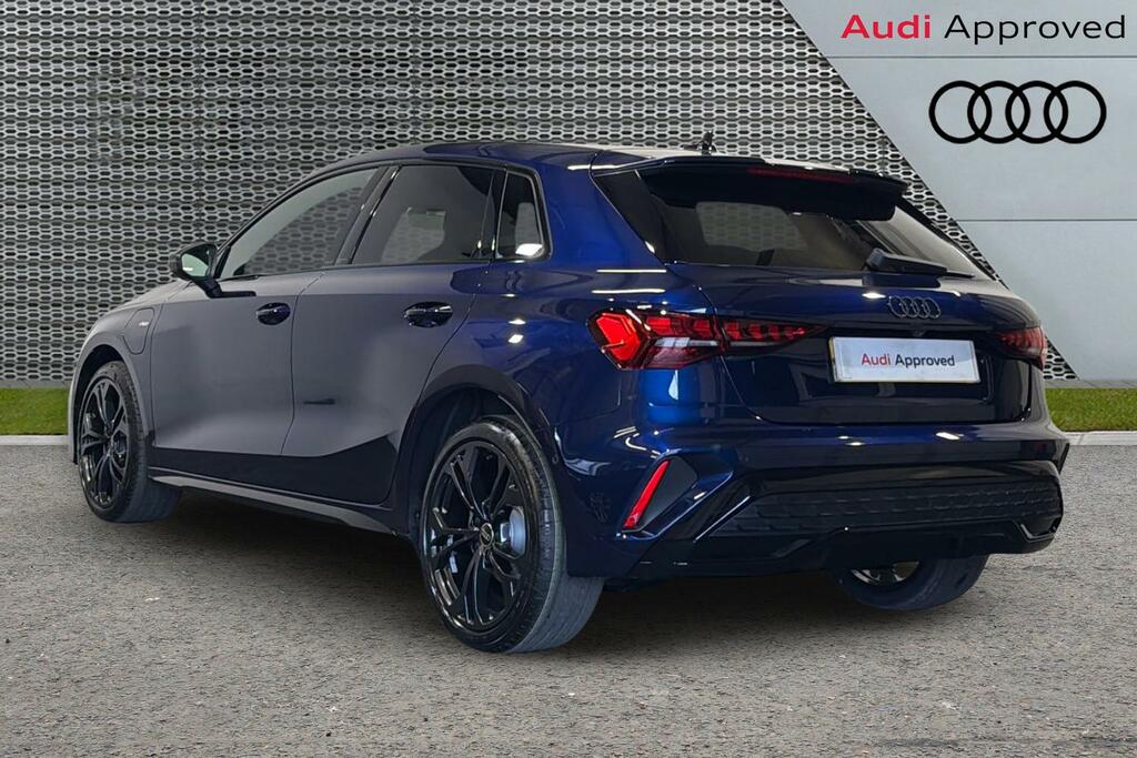 Audi A3 Black Edition Tfsi E 204 Ps S Tronic SV26XSK Blue #3