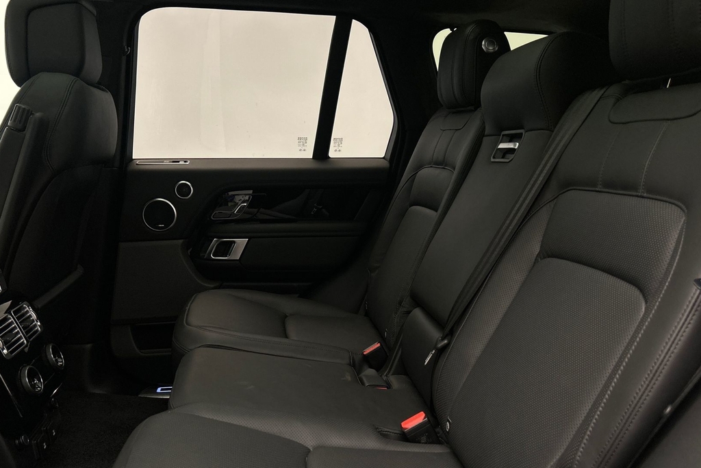 Land Rover Range Rover D300 Westminster Grey #4