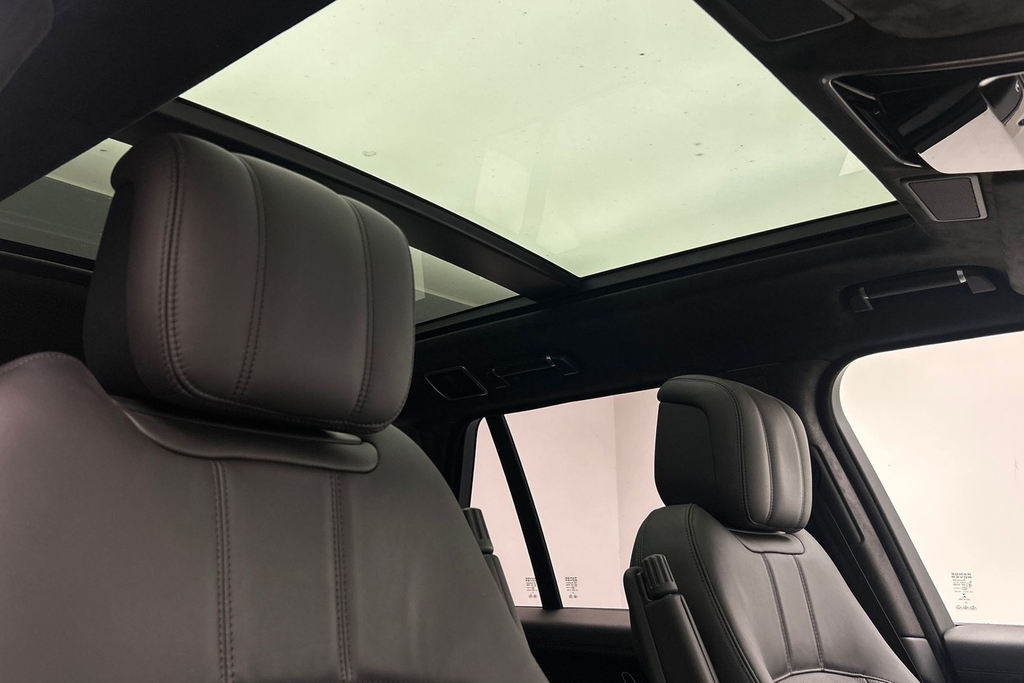 Land Rover Range Rover 2.0 P400e 13.1Kwh Westminster Black Suv Black #21
