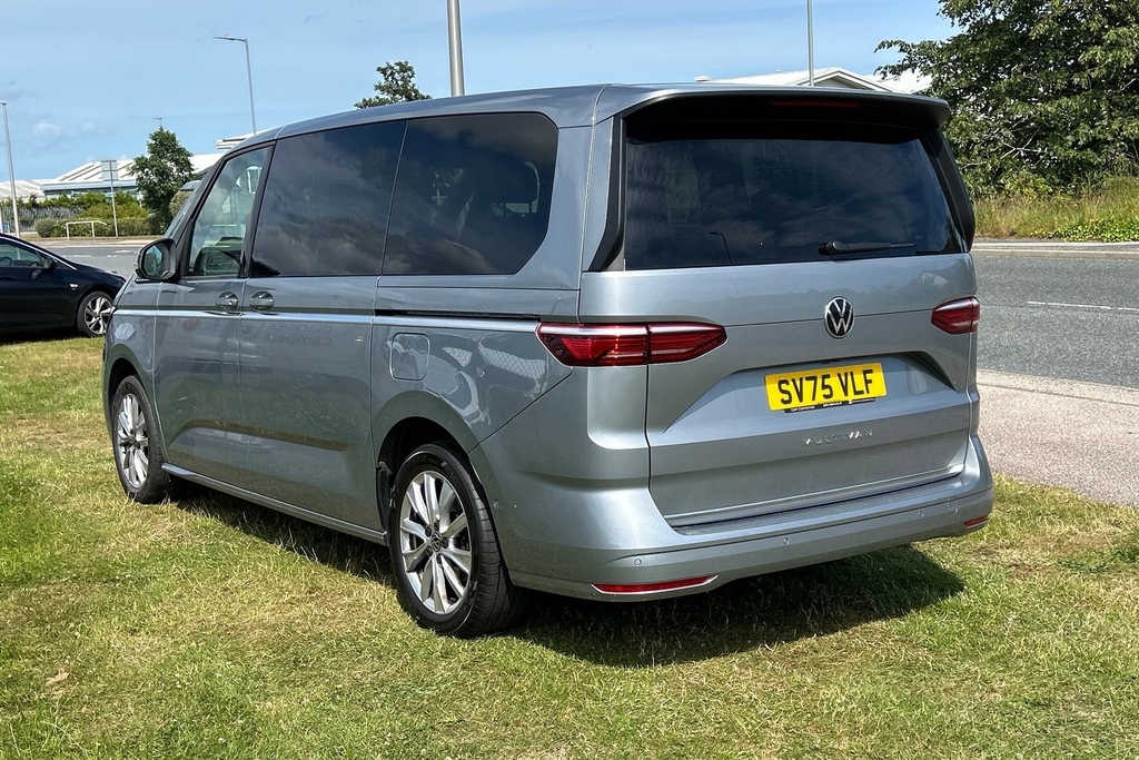 Volkswagen Multivan 2.0 Tdi Style Lwb Dsg Silver #3