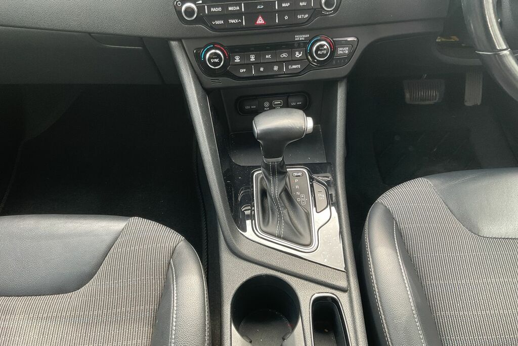 Kia Niro Suv 1.6H Gdi 4 Dct Euro 6 Ss 16In All Blue #10