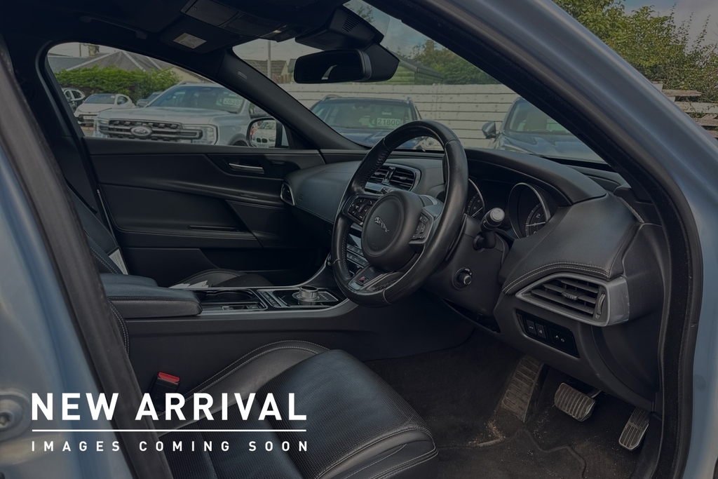 Jaguar XE 3.0 V6 S Euro 6 Ss Blue #2