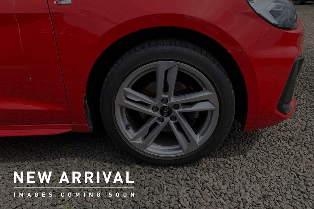 Audi A1 S Line 30 Tfsi 110 Ps S Tronic Red #5