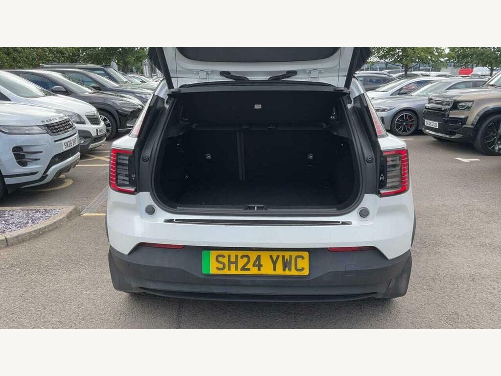 Volvo EX30 Ultra, Single Motor Extended Range, White #5