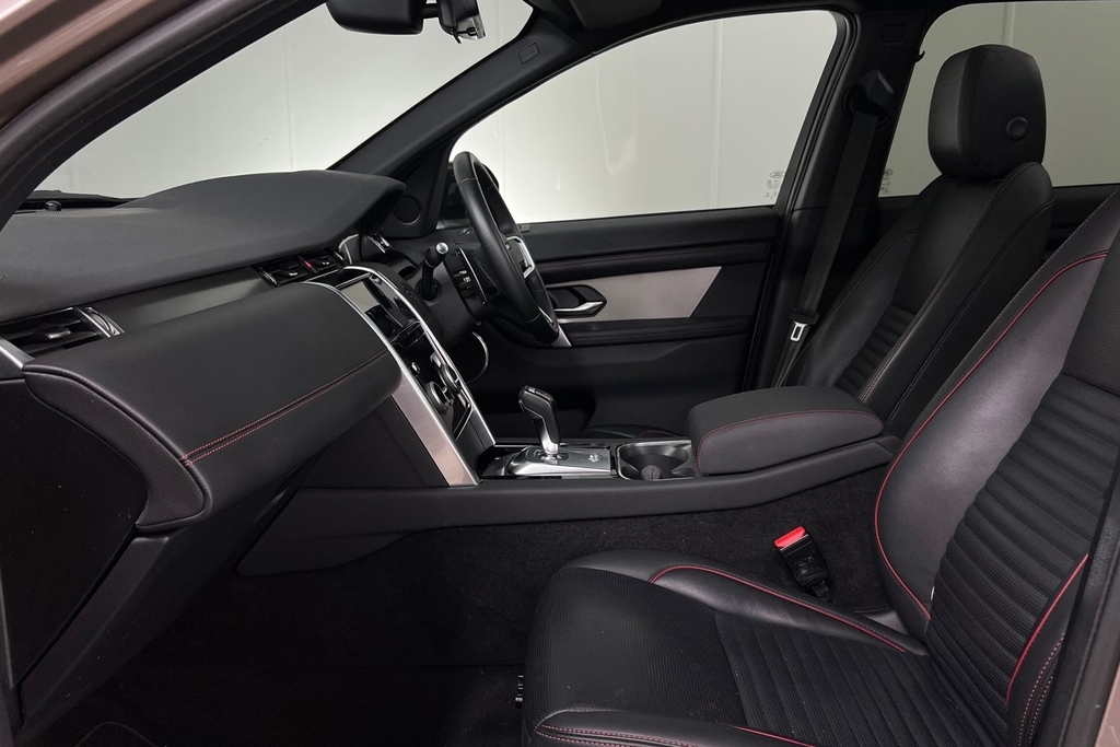 Land Rover Discovery Sport D200 Urban Edition Brown #3