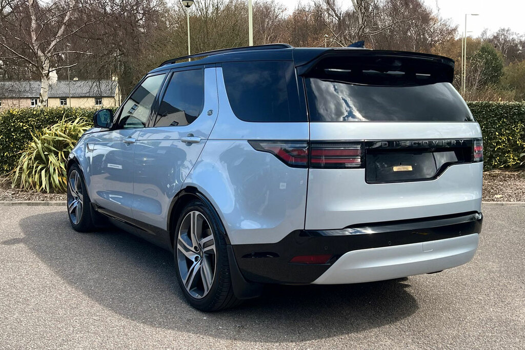 Land Rover Discovery D300 Dynamic Hse Silver #2