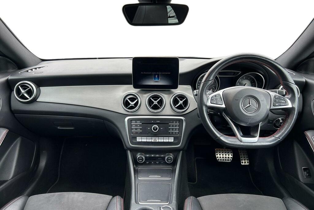 Mercedes-Benz CLA Class 2.0 Cla220 Amg Line Night Edition Plus Shooting White #5
