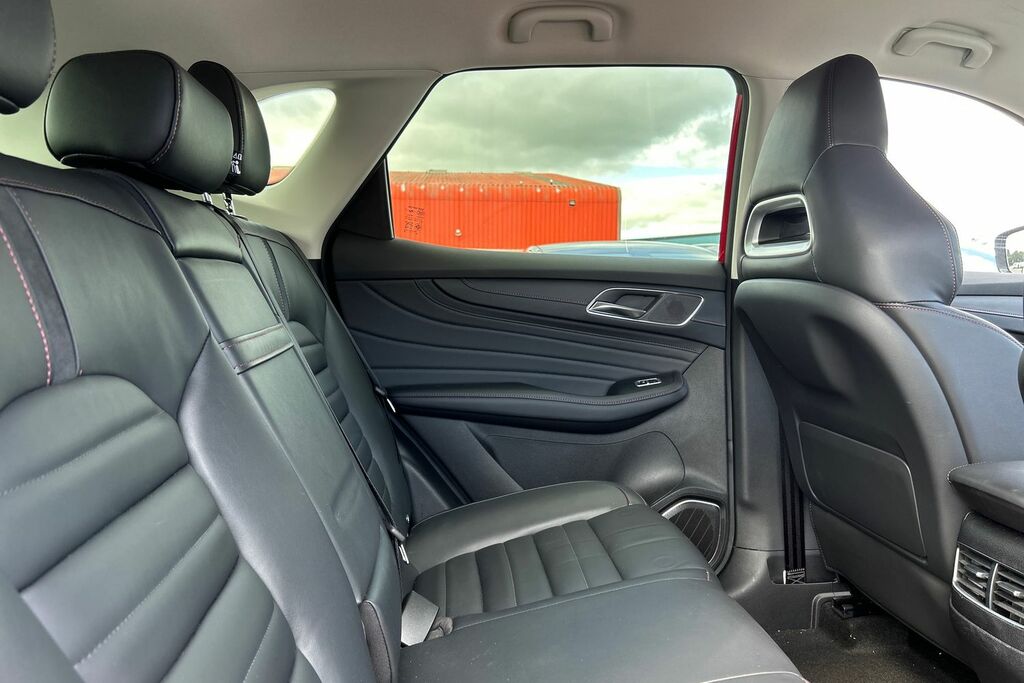 MG HS 2023 23 1.5 T-gdi Excite Suv Eur Red #17