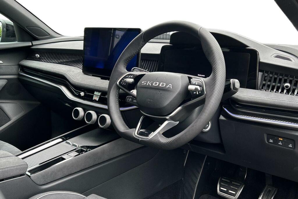 Skoda Superb 2.0 Tdi 193 Sportline 4X4 Dsg Black #6