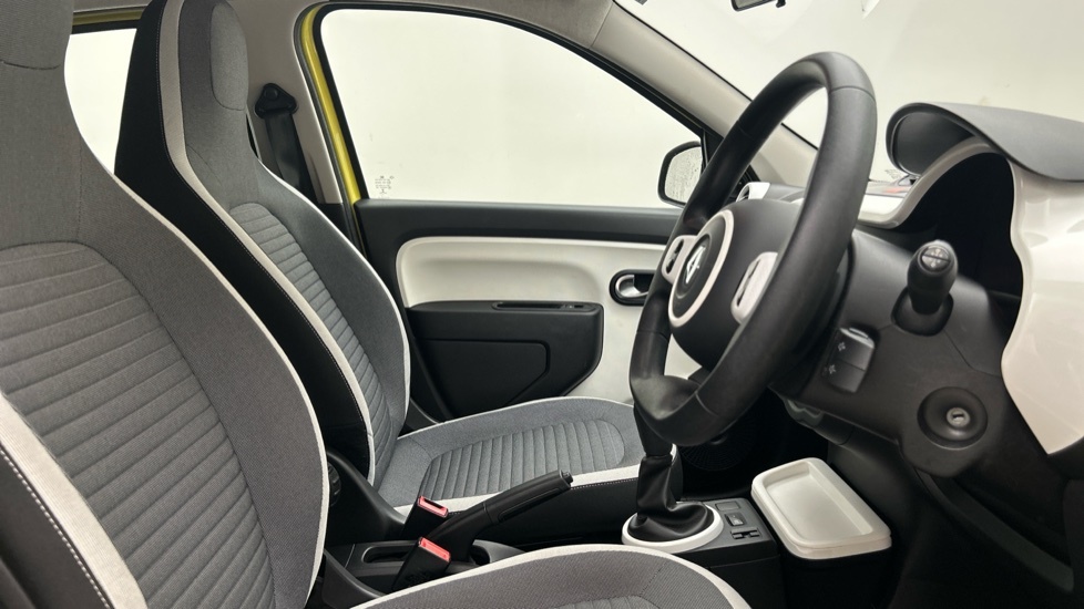 Renault Twingo Hatchback Black #11