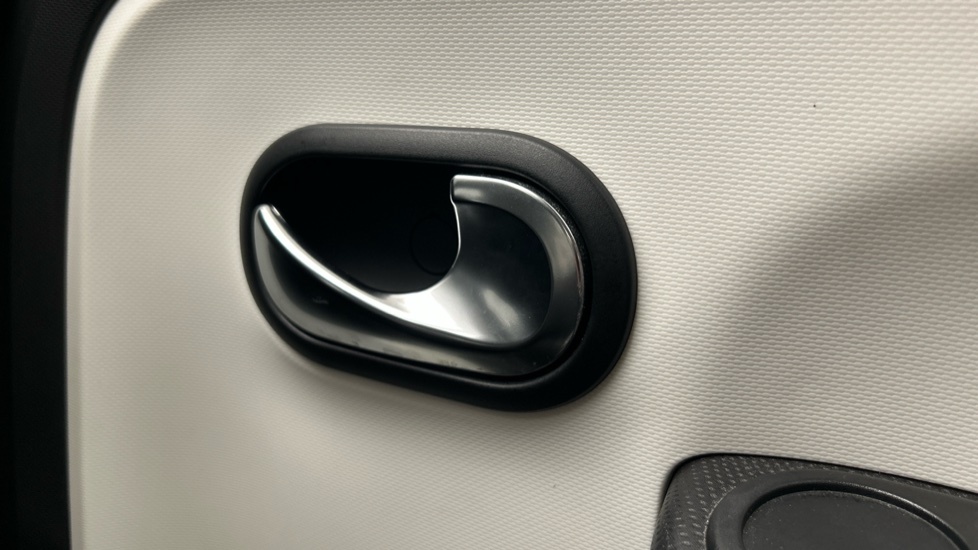 Renault Twingo Hatchback Black #24