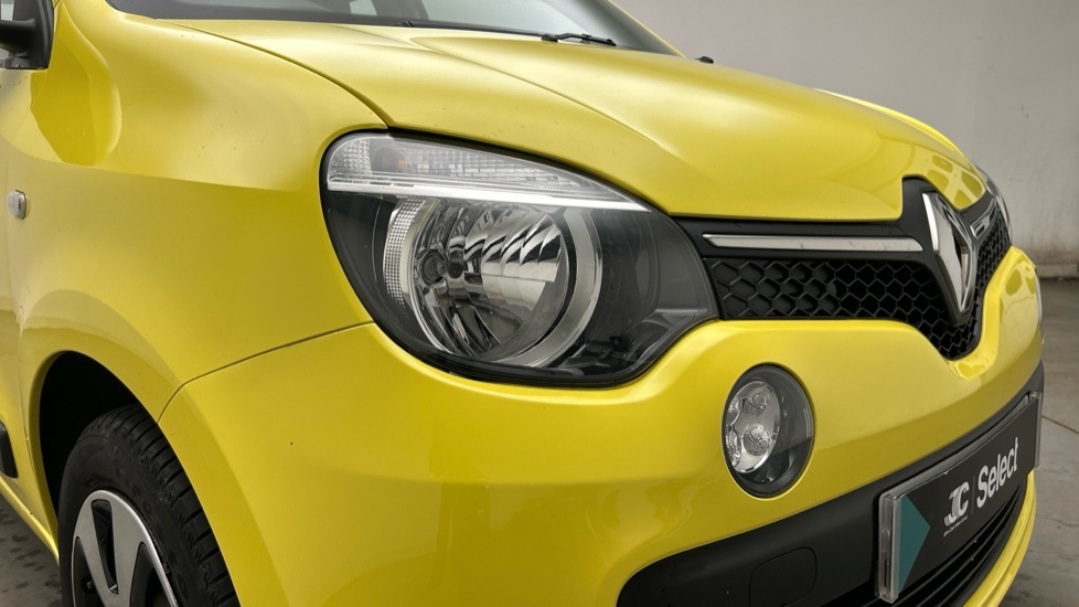 Renault Twingo Hatchback Black #32