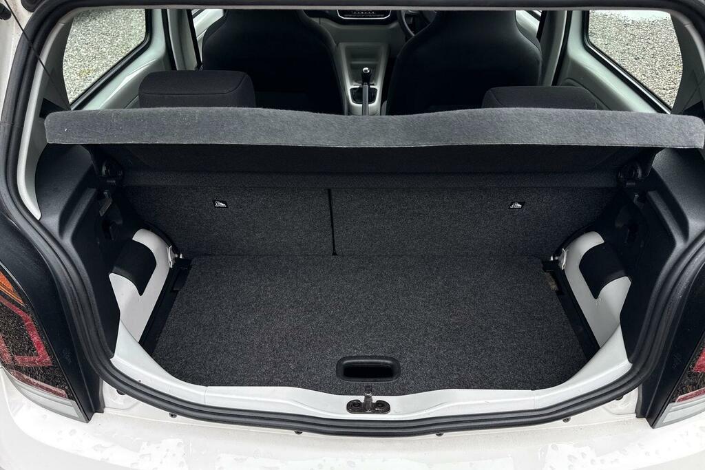 Volkswagen Up 1.0 Street Up Euro 6 Black #16