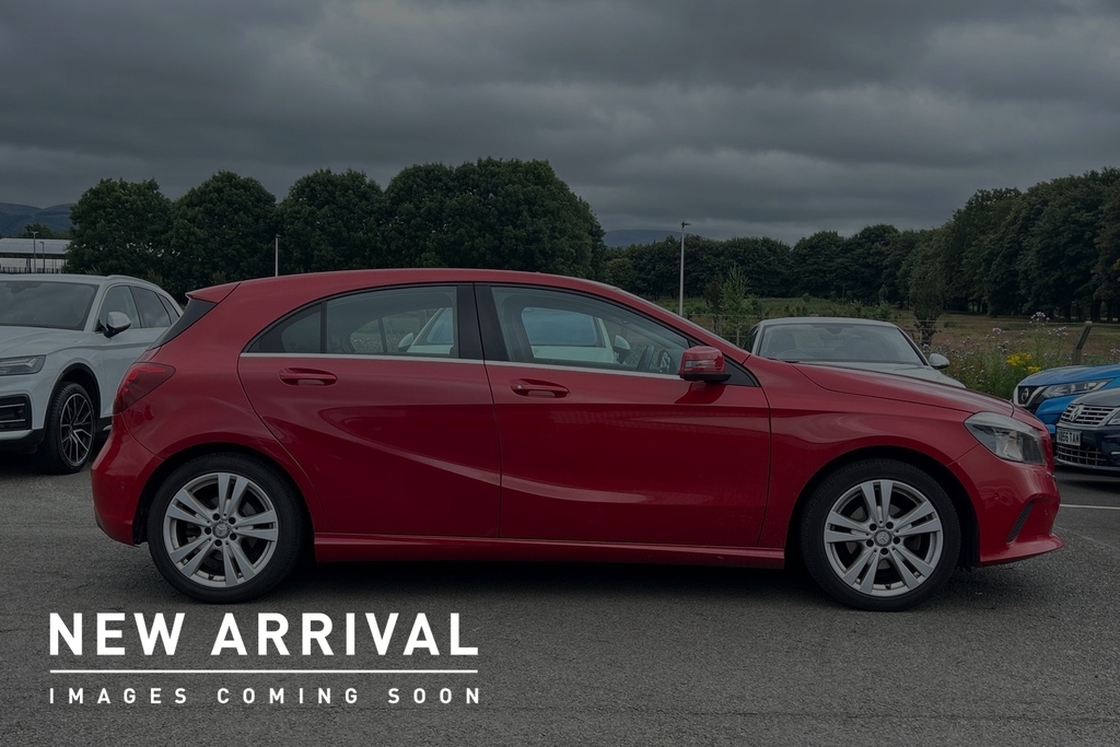 Mercedes-Benz A Class 1.5 A180d Sport Executive Euro 6 Ss Red #4