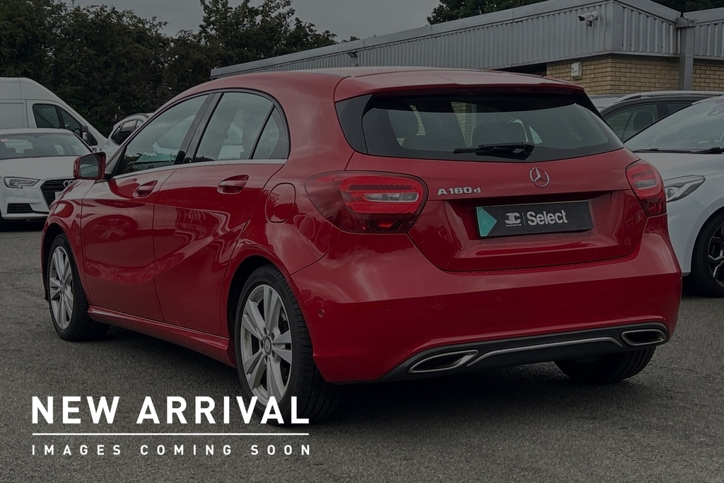 Mercedes-Benz A Class 1.5 A180d Sport Executive Euro 6 Ss Red #3