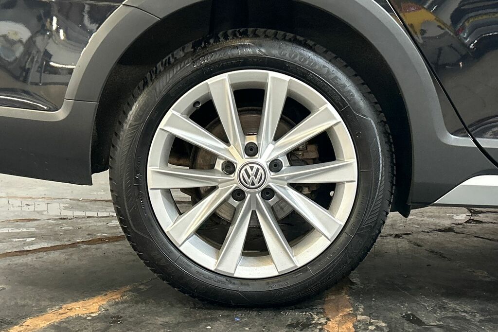 Volkswagen Golf Alltrack 1.6 Tdi Alltrack 4Motion 110Ps Estate Black #15
