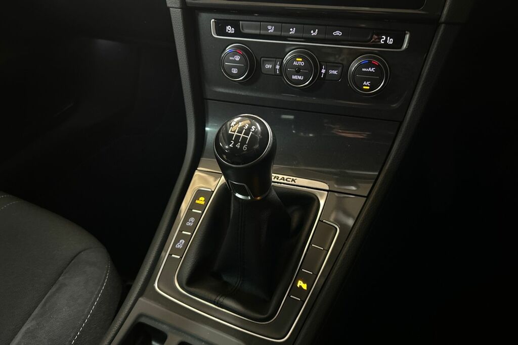 Volkswagen Golf Alltrack 1.6 Tdi Alltrack 4Motion 110Ps Estate Black #19