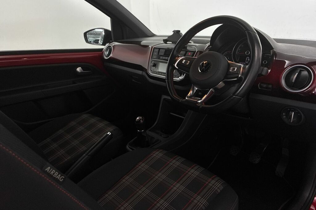 Volkswagen Up 1.0 115Ps Up Gti Black #6