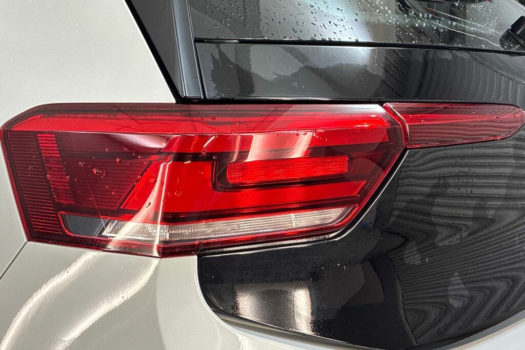 Volkswagen ID.3 107Kw Family Pro 58Kwh Red #19