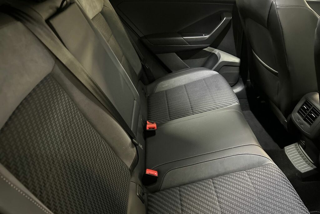 Volkswagen T-Roc 2.0 Tsi R Suv Dsg 4Motion Black #17