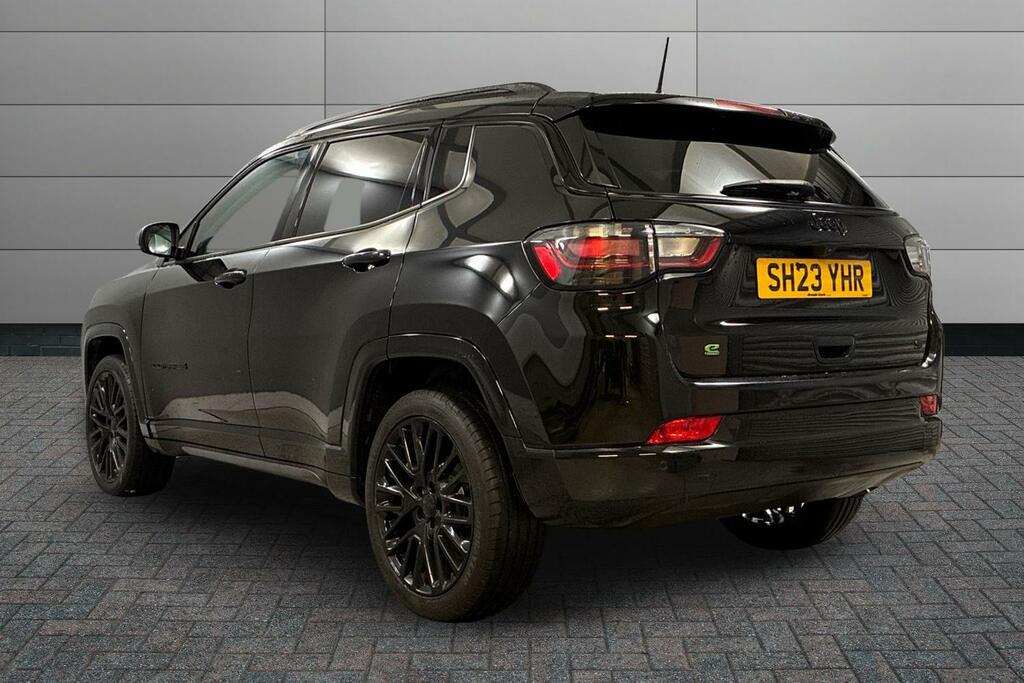 Jeep Compass 1.5 T4 E-torque Hybrid S Model Dct Black #3
