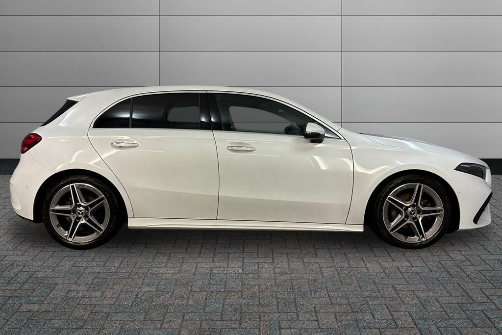 Mercedes-Benz A Class A180 Amg Line Executive SV73KAE White #4