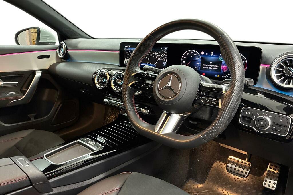 Mercedes-Benz A Class A180 Amg Line Executive SV73KAE White #6