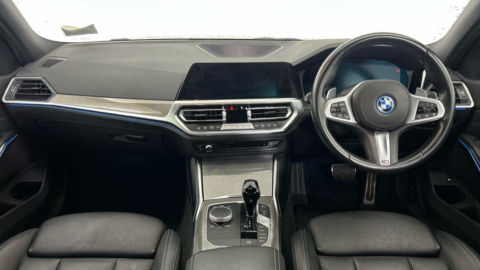 BMW 3 Series 330E M Sport Pro Edition YC71ODS Blue #4
