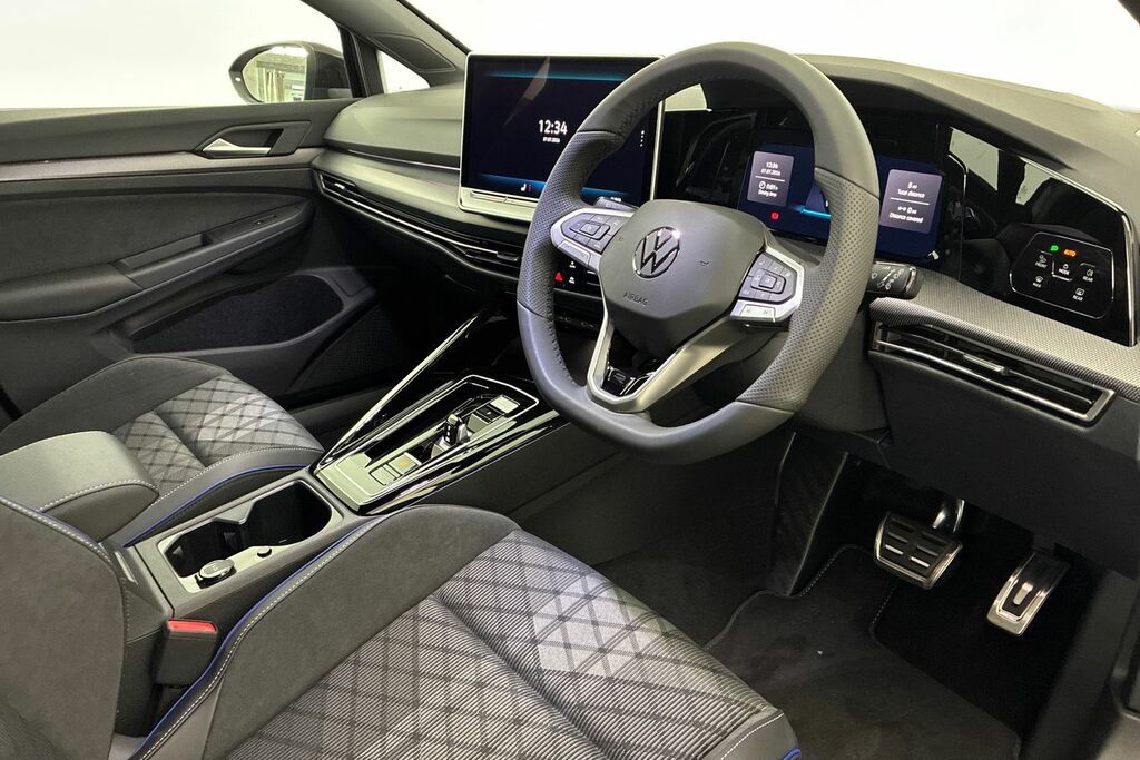 Volkswagen Golf 1.5 Etsi 150 Black Edition Dsg Black #6
