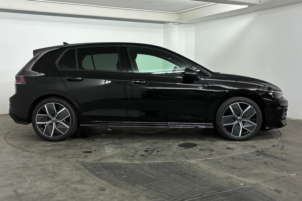 Volkswagen Golf 1.5 Etsi 150 Black Edition Dsg Black #4