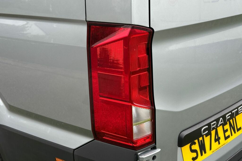 Volkswagen Crafter Cr35 Mwb Fwd 2.0 Tdi 140Ps Commerce Plus High Roof Silver #19