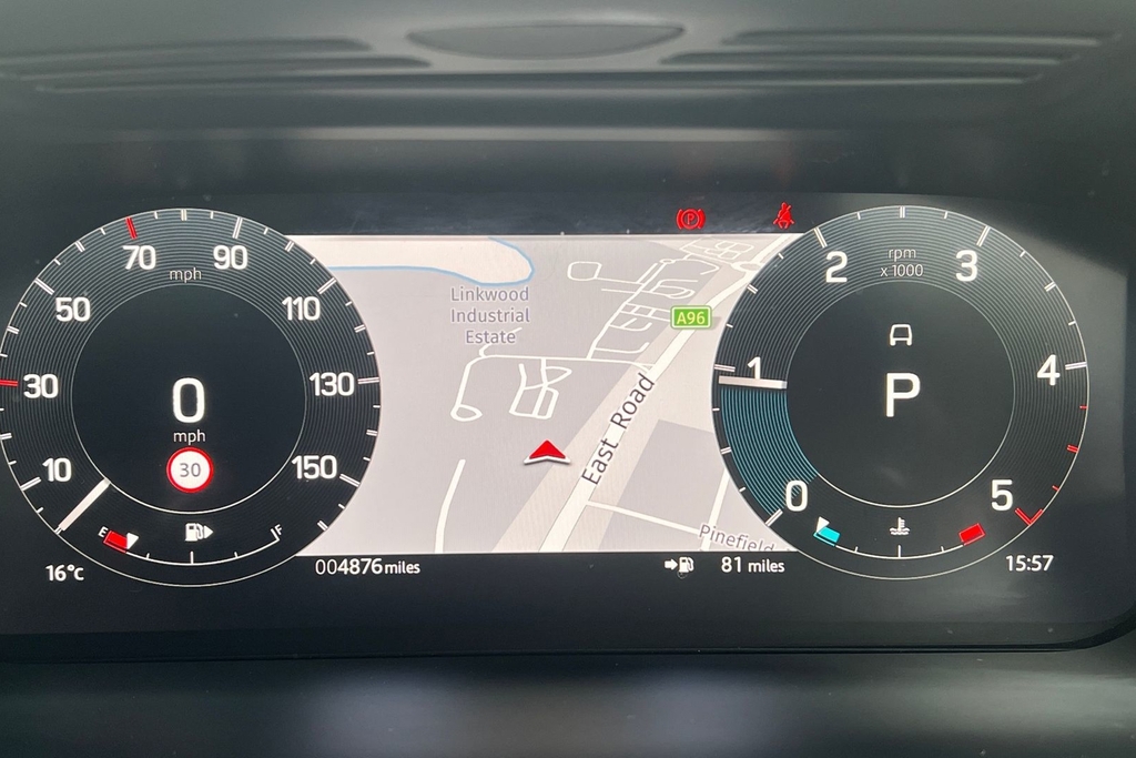 Land Rover Discovery Sport 2.0 D200 Metropolitan 5 Seat Red #16