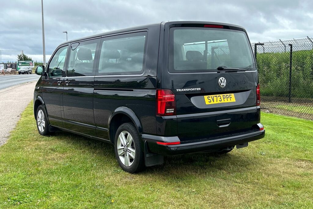 Volkswagen Transporter Shuttle 2.0 Tdi 150Ps Se Minibus Dsg Black #3