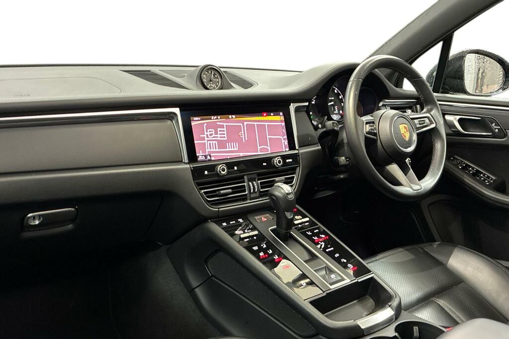 Porsche Macan 5dr Pdk Black #2